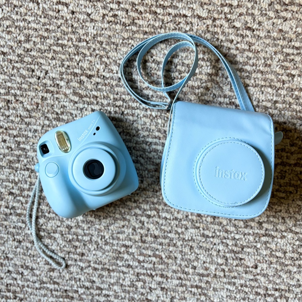 Fujifilm Instax Mini 7+ Instant Camera in Light Blue with Matching Case